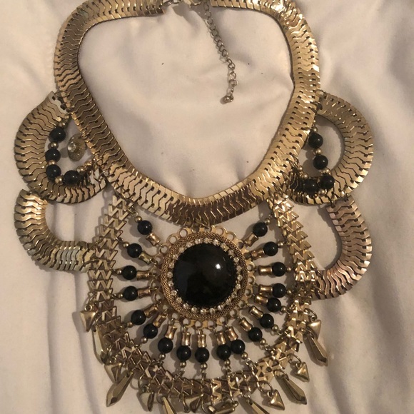 Beyoncé like stmt necklace - black and gold - Picture 2 of 2